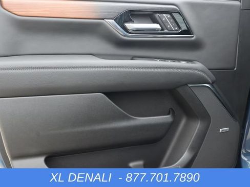 New 2026 GMC Yukon XL Denali w/ Sun & Power Step Package AWD/4WD image 13