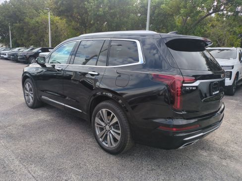 Used 2021 Cadillac XT6 Premium Luxury image 5
