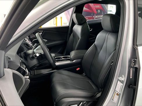 Used 2025 Acura RDX SH-AWD image 10