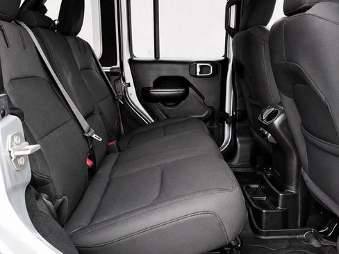 Used 2023 Jeep Wrangler Unlimited w/ Cold Weather Group AWD/4WD image 17