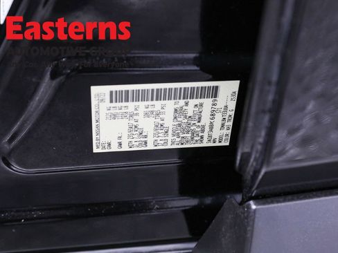 Used 2023 Nissan Rogue S image 35