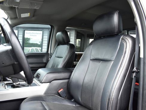 Used 2020 Ford F150 Lariat w/ Equipment Group 501A Mid AWD/4WD image 25