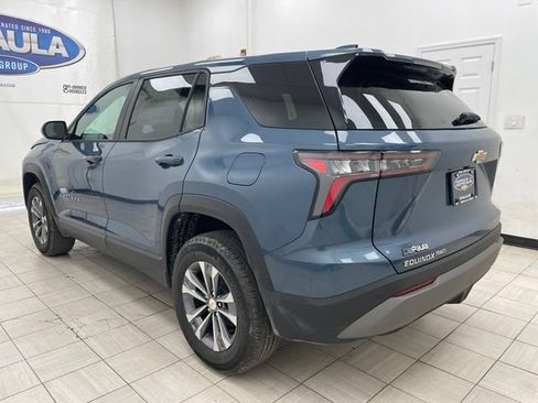 New 2026 Chevrolet Equinox LT AWD/4WD image 17