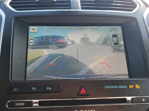 Used 2017 Ford Explorer Platinum image 30