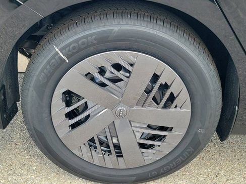 New 2026 Nissan Sentra SV w/ Floor Mat Package FWD image 3