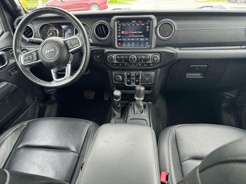 Used 2023 Jeep Wrangler Unlimited Sahara w/ Safety Group AWD/4WD image 14