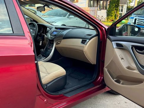 Used 2013 Hyundai Elantra GLS w/ Preferred Pkg image 20