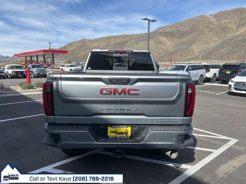 Used 2025 GMC Sierra 2500 Denali image 6