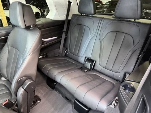 Used 2020 BMW X7 xDrive40i w/ Premium Package AWD/4WD image 23