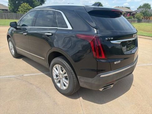Certified 2025 Cadillac XT5 Luxury FWD image 3