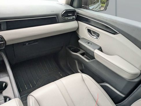 Used 2024 Honda Pilot EX-L image 16