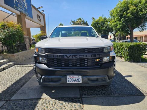 Used 2019 Chevrolet Silverado 1500 W/T RWD image 2