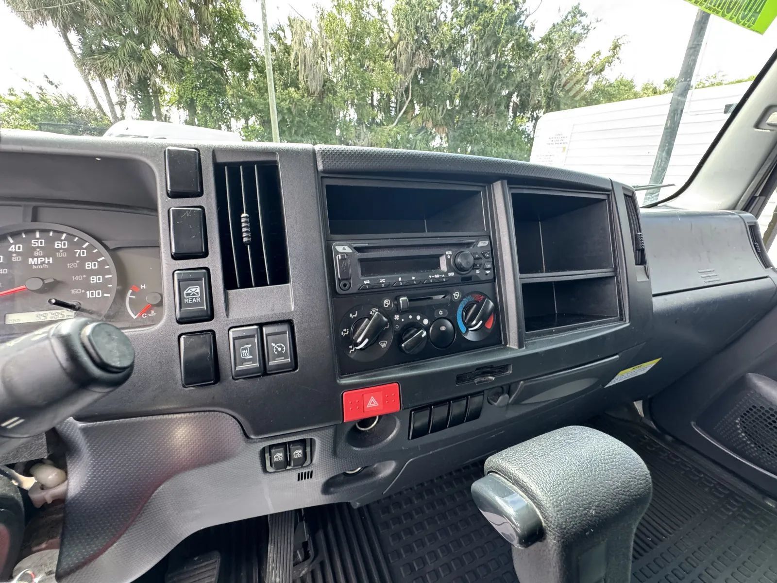 Used 2024 Isuzu NPR RWD image 26