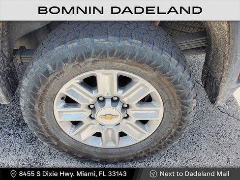 Used 2024 Chevrolet Silverado 2500 High Country w/ High Country Premium Package image 5