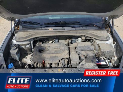 Used 2019 Hyundai Santa Fe SE image 24