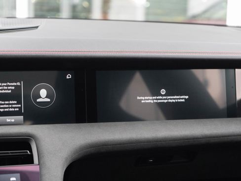 Used 2023 Porsche Taycan GTS image 33