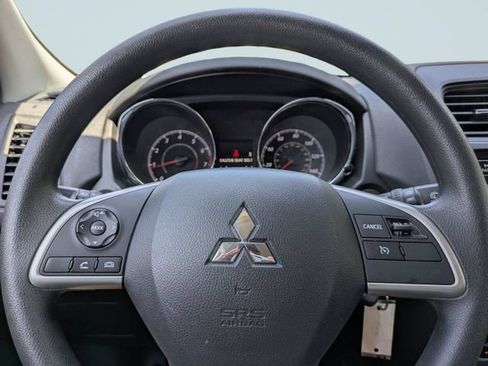 Used 2023 Mitsubishi Outlander Sport ES AWD/4WD image 27