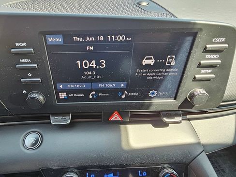 Certified 2025 Hyundai Elantra Sport FWD image 31