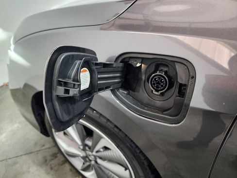 Used 2020 Honda Clarity Plug-In Hybrid image 14