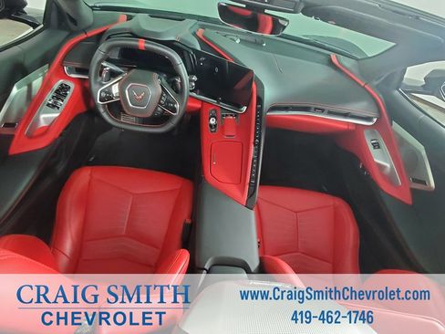 Used 2024 Chevrolet Corvette Stingray Premium Conv w/ Z51 Performance Package RWD image 15