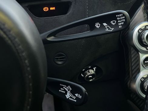 Used 2019 McLaren 720S Performance image 32