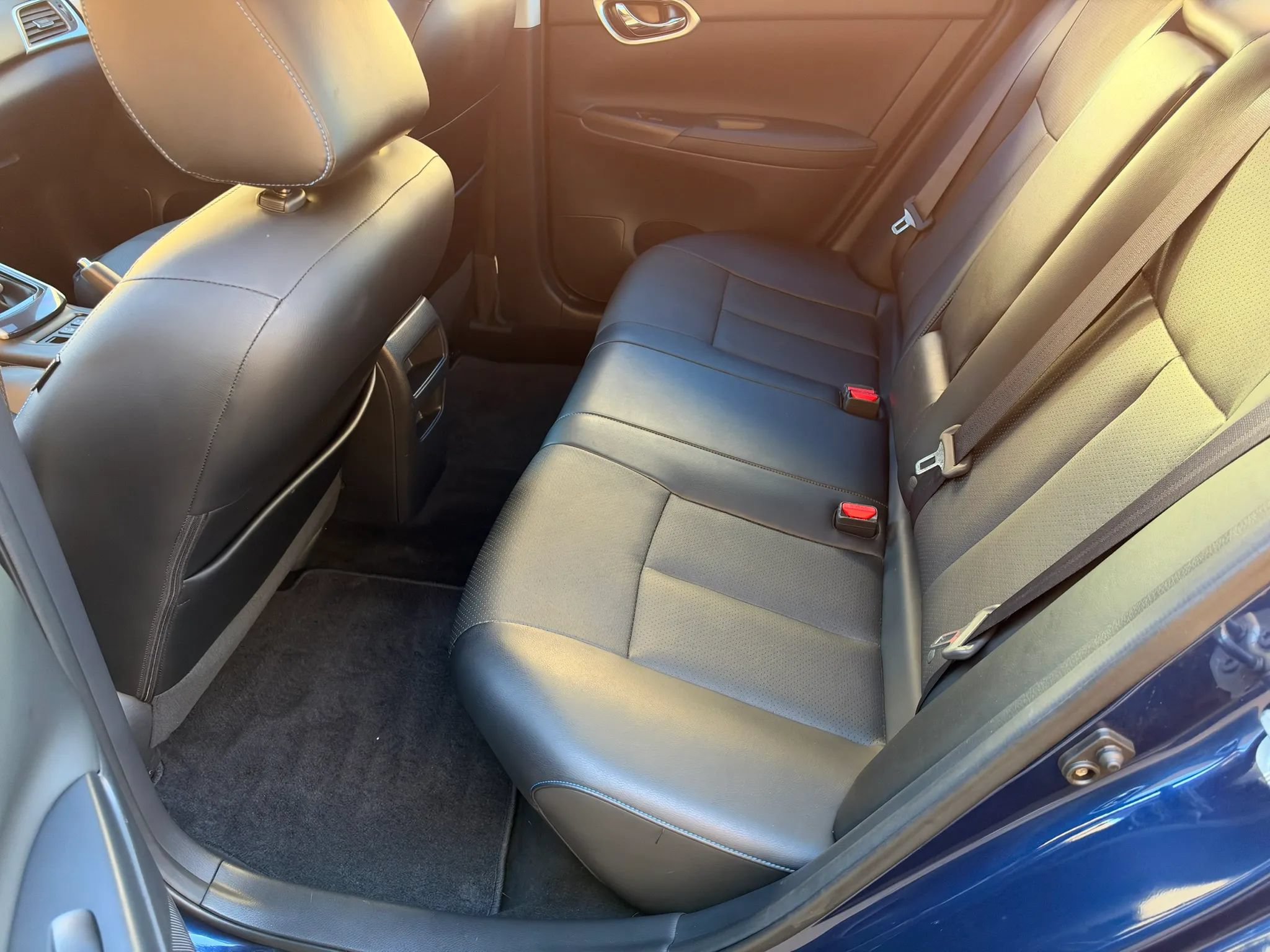 Used 2017 Nissan Sentra SR Turbo w/ SR Turbo Premium Package FWD image 12