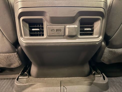 Used 2021 Chevrolet Silverado 1500 LT Trail Boss w/ Convenience Package II image 32