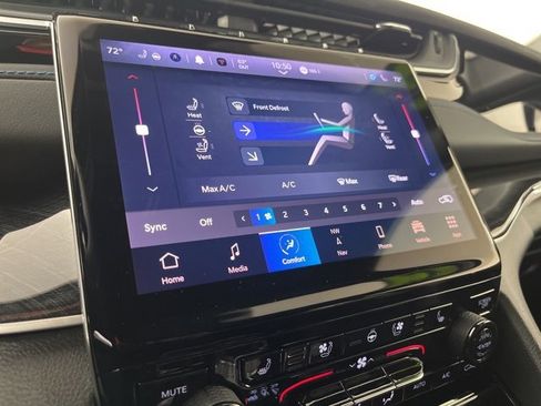 Used 2023 Jeep Grand Cherokee Trailhawk w/ Luxury Tech Group III image 13