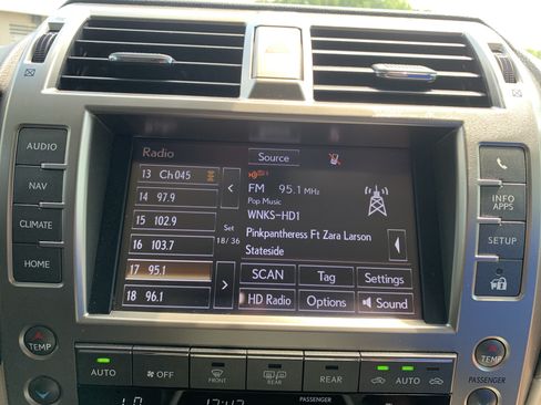 Used 2021 Lexus GX 460 Premium AWD/4WD image 23