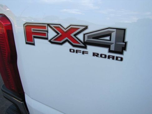 Used 2025 Ford F250 XLT w/ FX4 Off-Road Package AWD/4WD image 30
