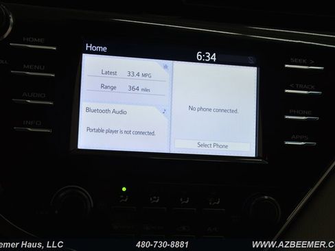 Used 2018 Toyota Camry LE image 29