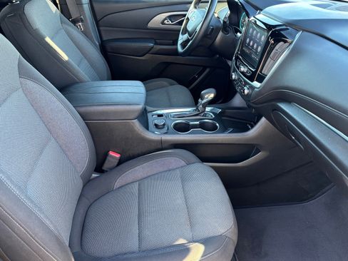 Used 2023 Chevrolet Traverse LT AWD/4WD image 31