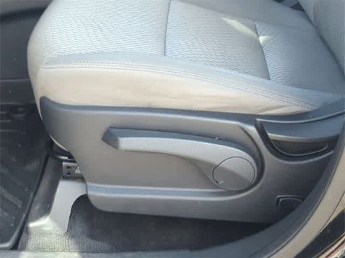 Used 2016 Hyundai Santa Fe Sport image 17