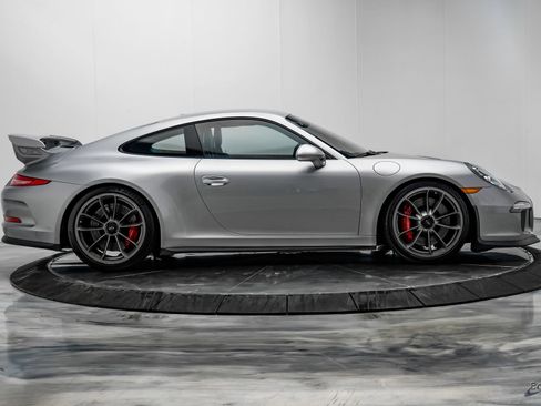 Used 2015 Porsche 911 GT3 RWD image 21