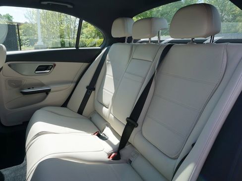 Used 2025 Mercedes-Benz C 300 4MATIC Sedan image 19