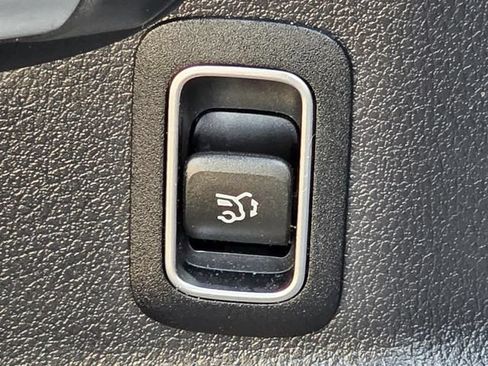 Used 2023 Mercedes-Benz GLA 250 image 35