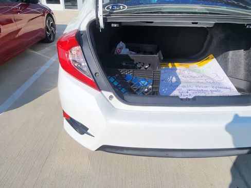 Used 2018 Honda Civic EX image 13