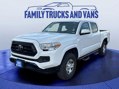 Used 2020 Toyota Tacoma SR image 1