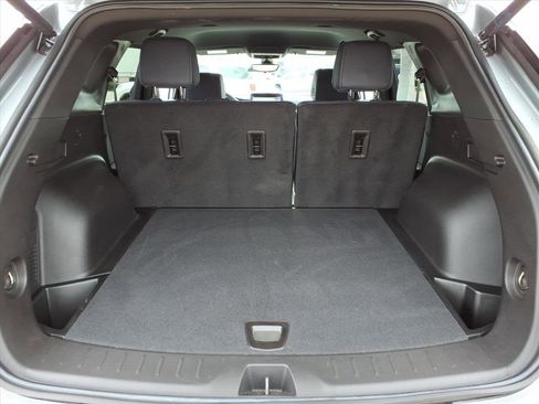 Used 2024 Chevrolet Blazer RS w/ Driver Confidence II Package image 4