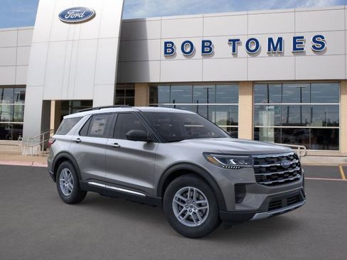 New 2025 Ford Explorer Active image 9