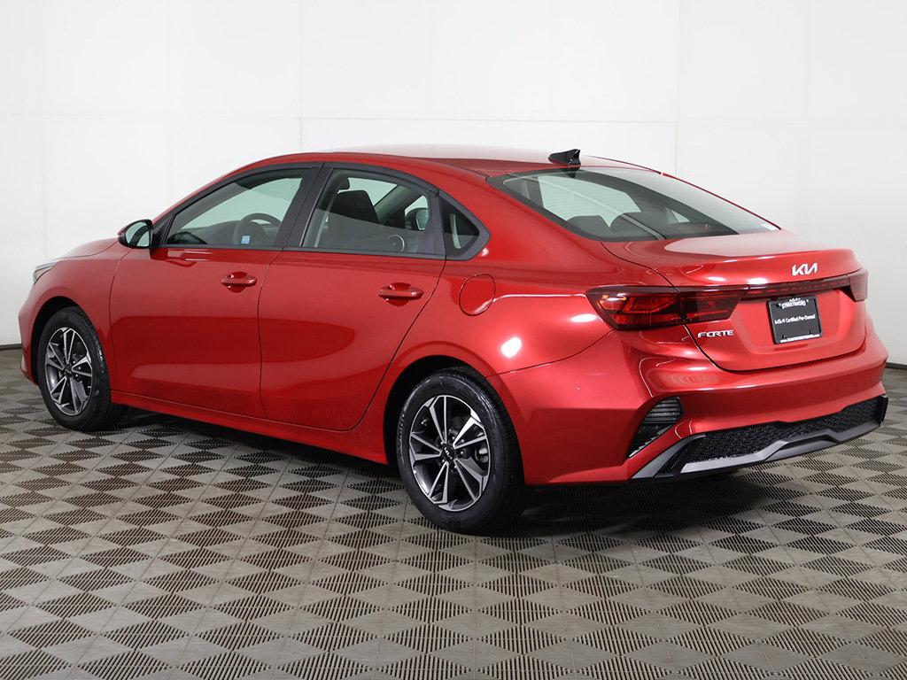 Certified 2024 Kia Forte LXS w/ LXS Technology Package FWD image 8