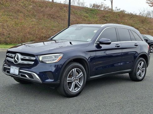 Used 2022 Mercedes-Benz GLC 300 4MATIC image 3