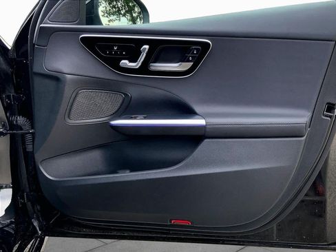 Used 2022 Mercedes-Benz C 300 4MATIC Sedan image 23