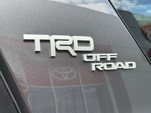 Certified 2023 Toyota 4Runner TRD Off-Road Premium w/ Off Road Premium Plus Package AWD/4WD image 17