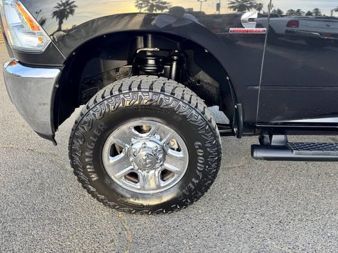 Used 2015 RAM 2500 Tradesman w/ Chrome Appearance Group image 11