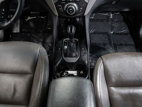 Used 2017 Hyundai Santa Fe Limited image 20