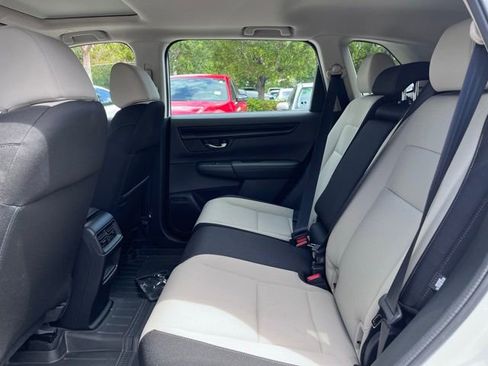 Used 2023 Honda CR-V EX image 7