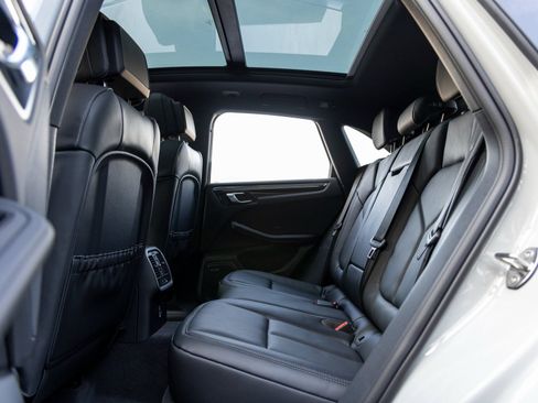 New 2026 Porsche Macan AWD/4WD image 44