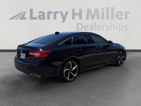 Used 2018 Honda Accord Sport image 5