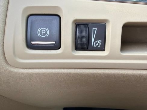 Used 2019 Cadillac XT5 FWD image 17